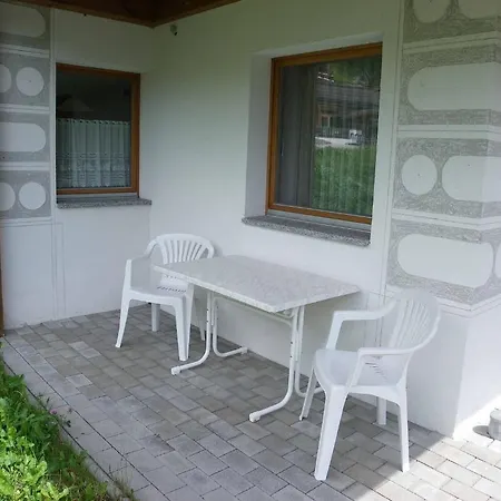Chasa Vaidum Apartment *